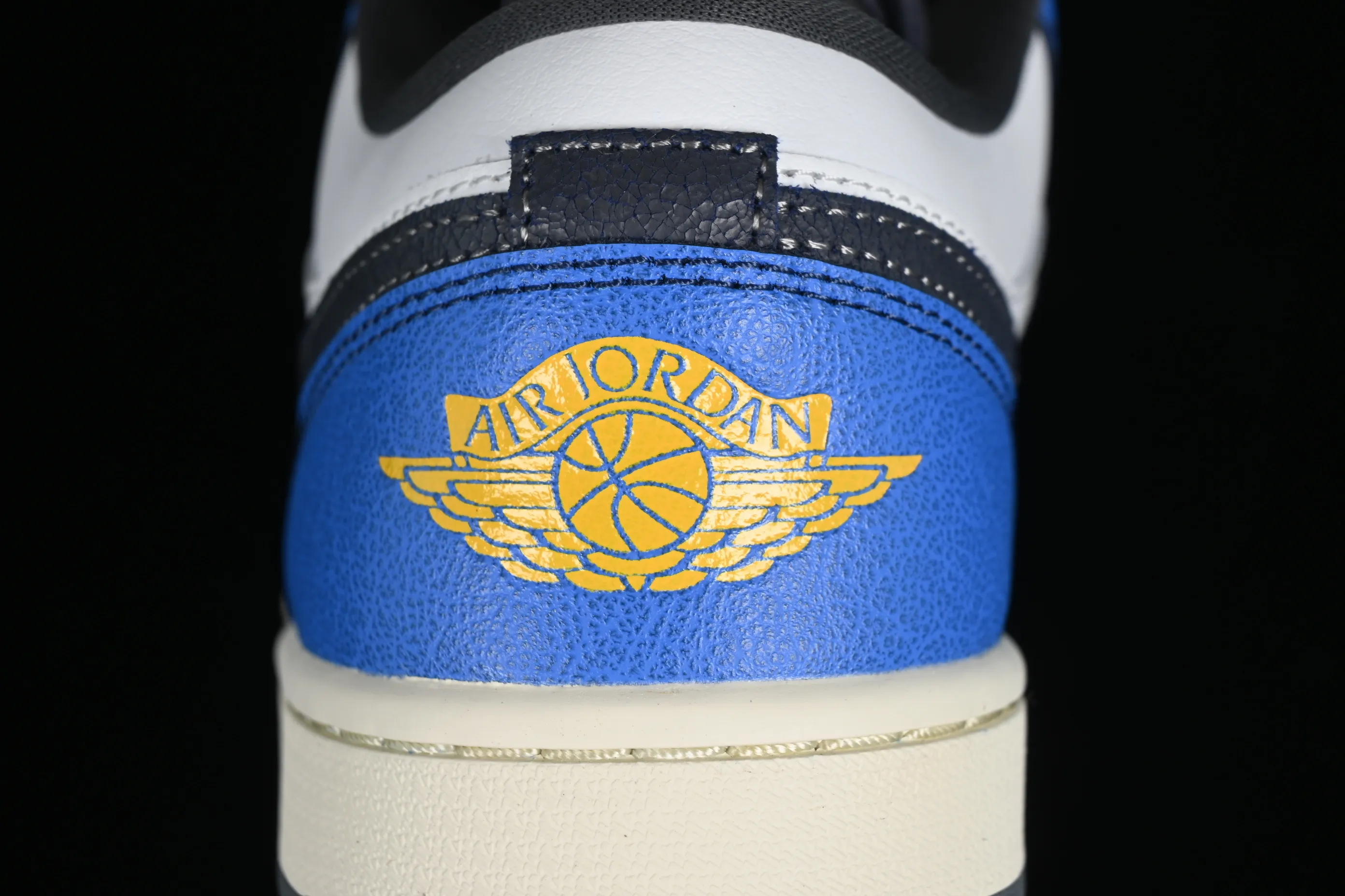 All categories Air Jordan Jordan series basketball shoes Air Jordan 1 Low G version pure original Air Jordan 1 Low "Flight Vintage" AJ1 Joe 1 old white and blue low-top cultural casual sneakers FV8439-104